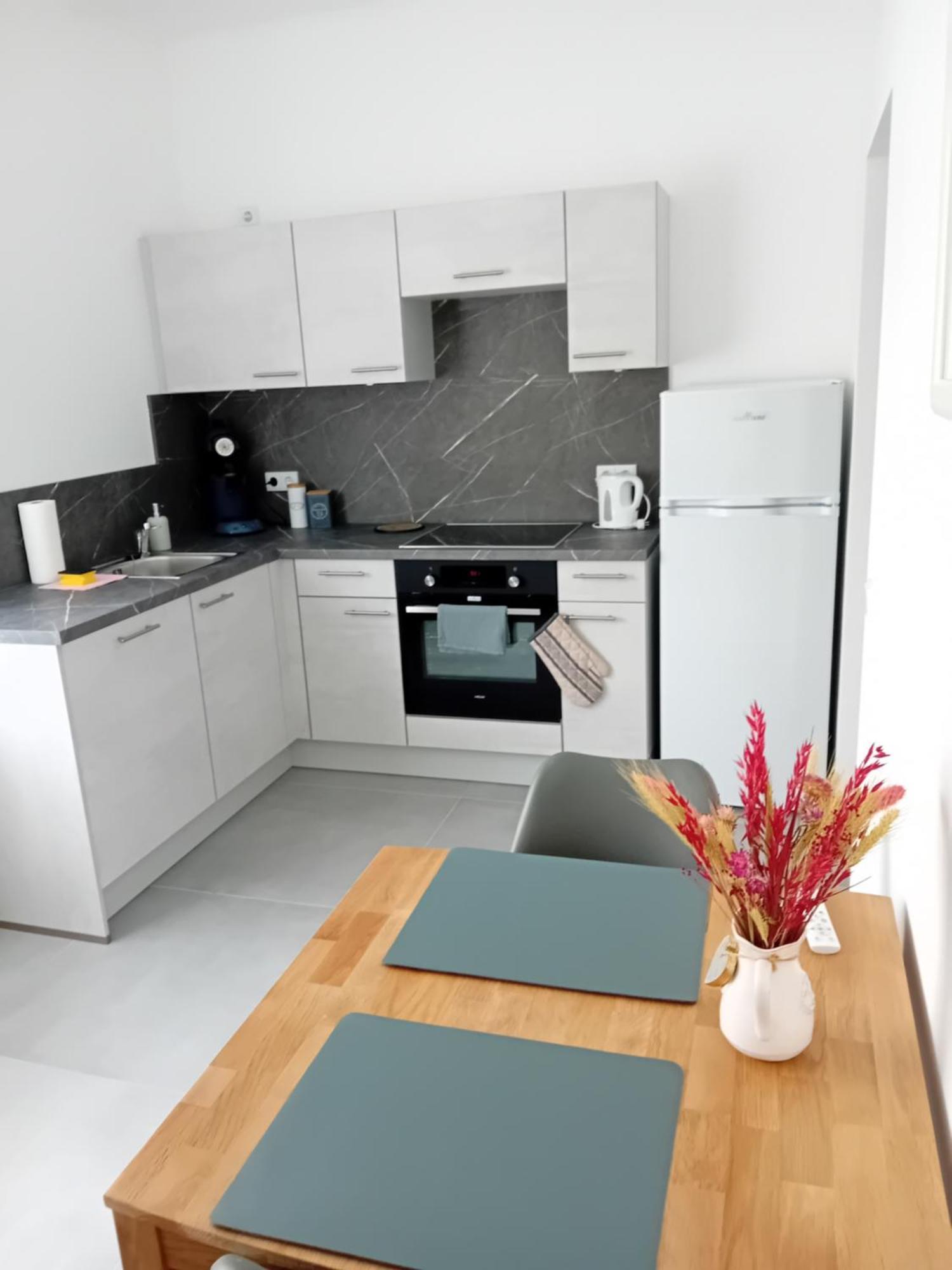 Lind-Appartments Villach Bagian luar foto